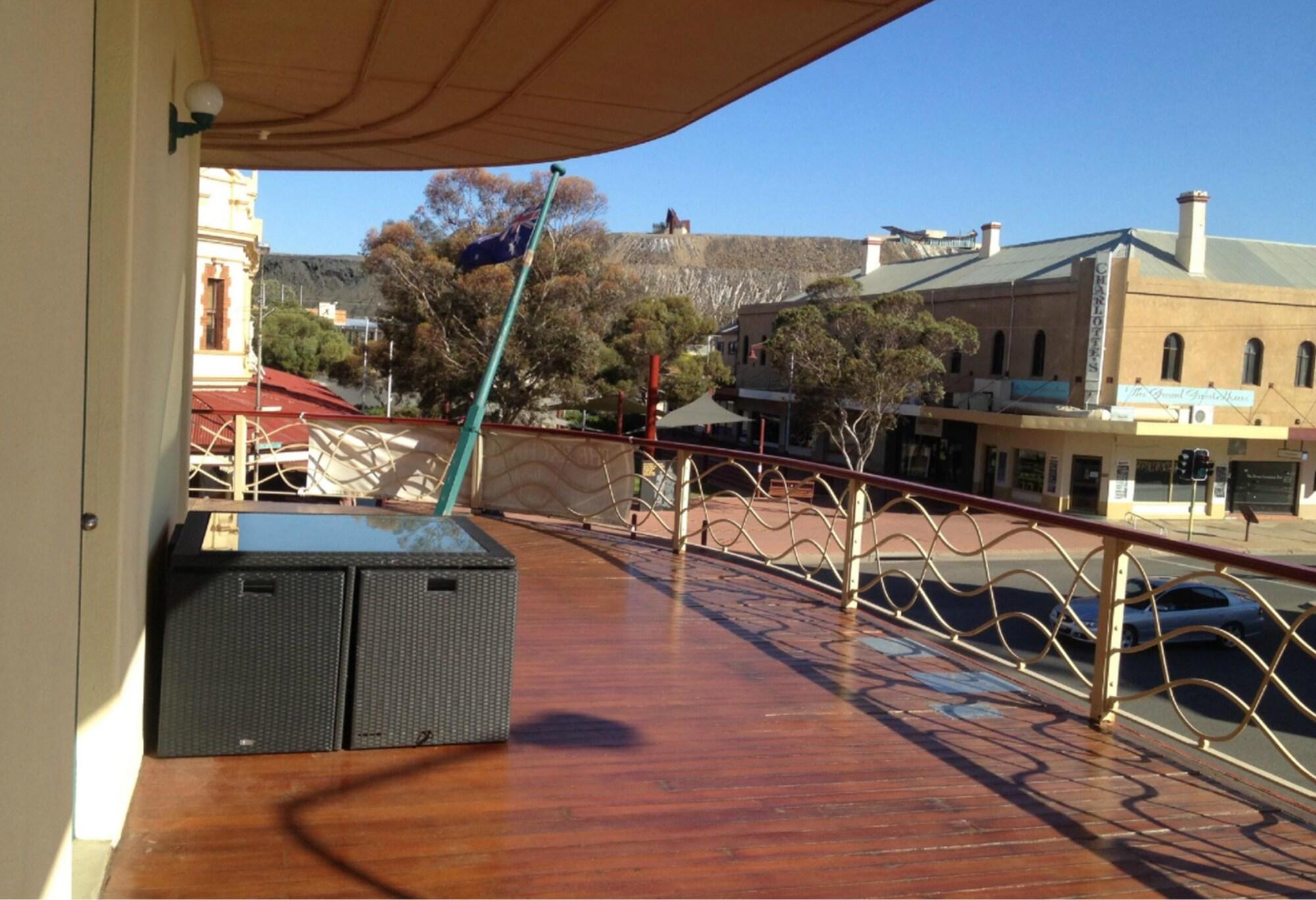 Royal Exchange Hotel Broken Hill Exterior photo